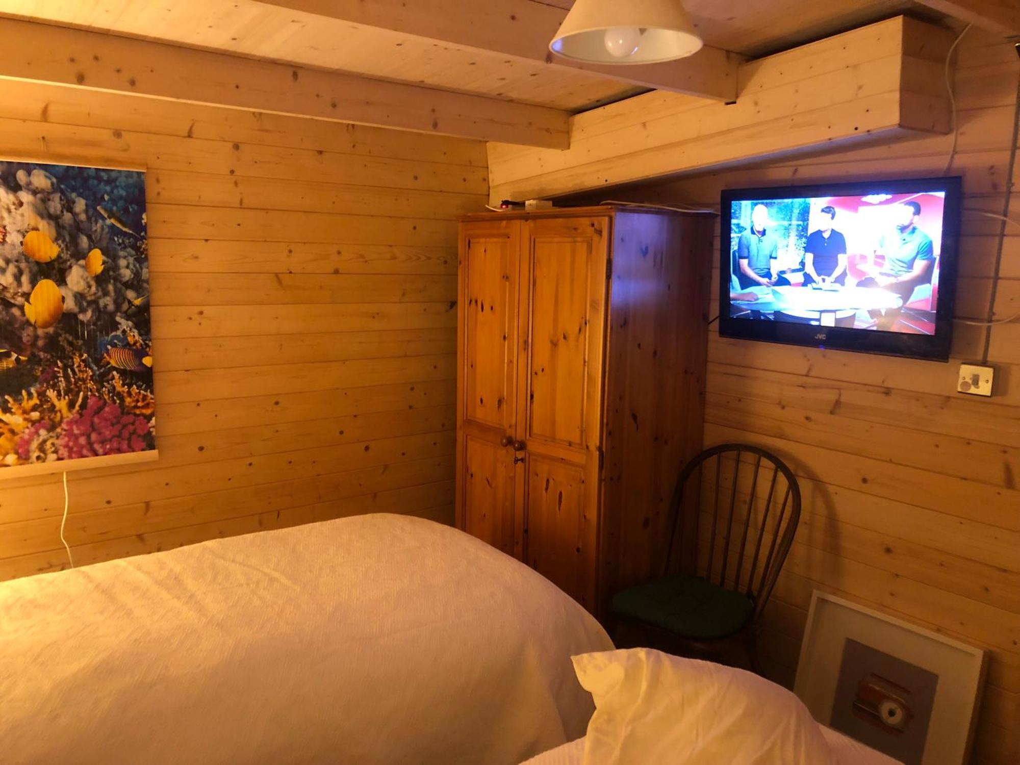 Cosy Garden Log Cabin Salisbury Dış mekan fotoğraf